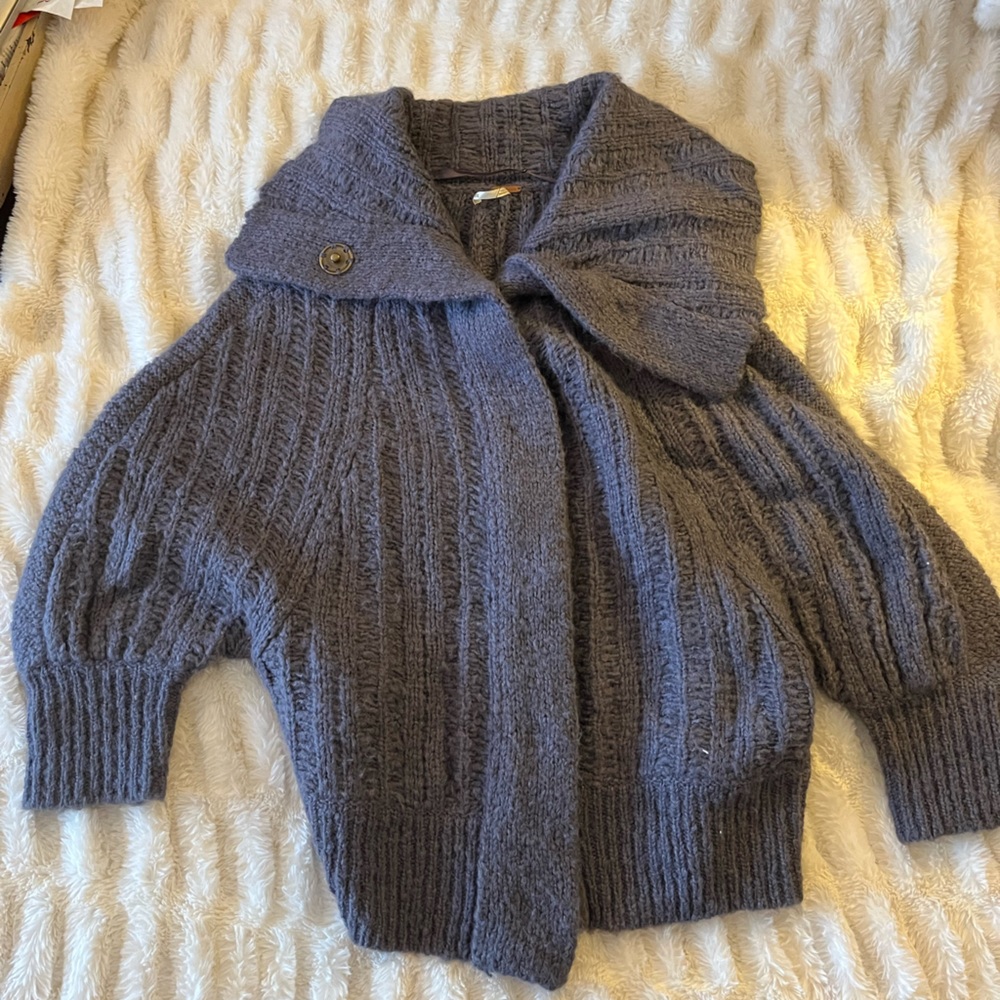 Free people sweater